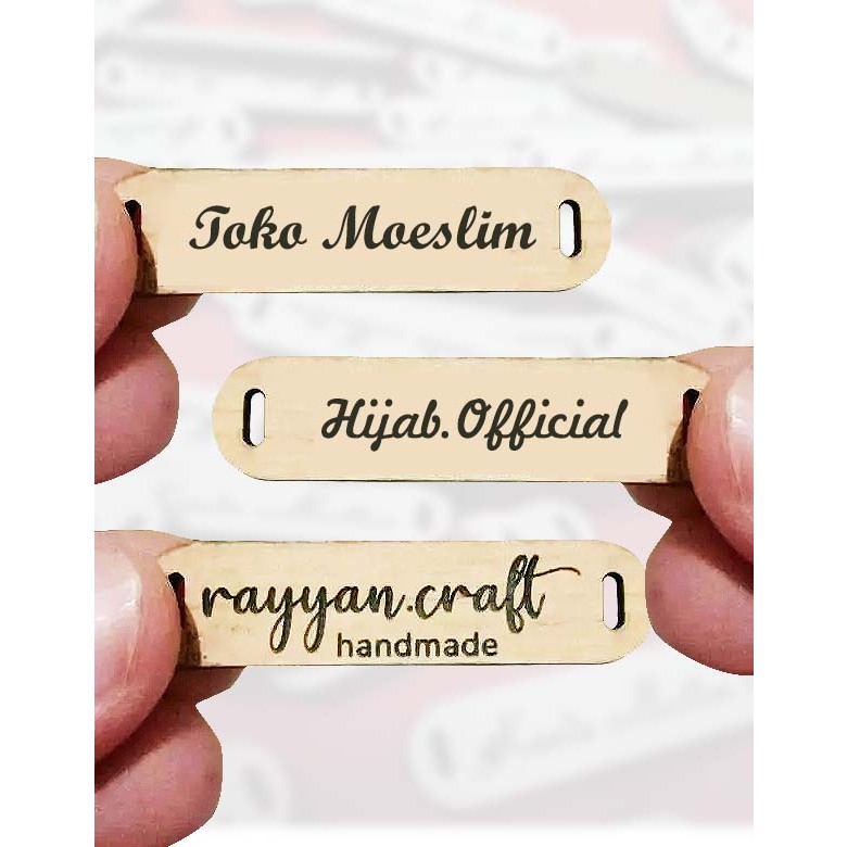 

Label Kayu Custom Nama Logo Hijab Baju