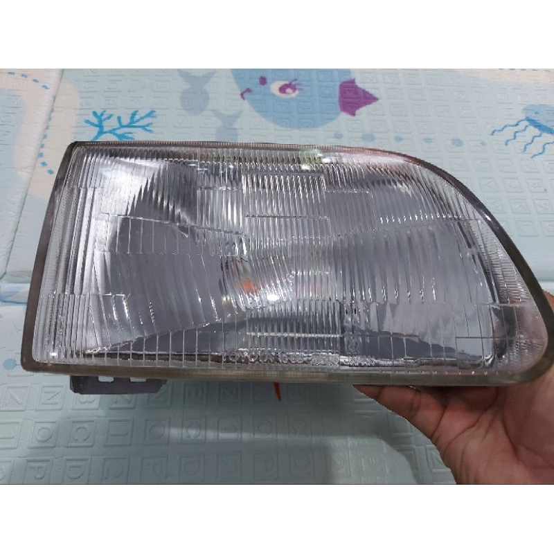 Lampu depan Headlamp Toyota Starlet kapsul 90-91 Original Kanan