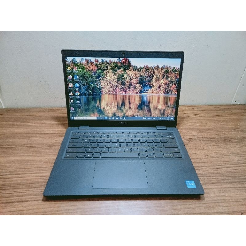 DELL 3420. INTEL I3 1115G4 .RAM 8GB .SSD 256GB .UHD