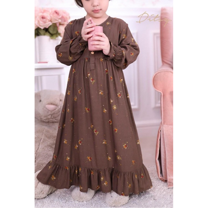 Little Naseria Brown size 5 Ditsy Maret 2024