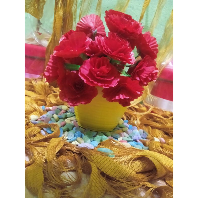 Bunga kertas mawar merah