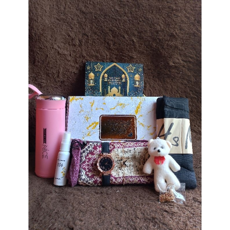 

Hampers lebaran free Kartu ucapan
