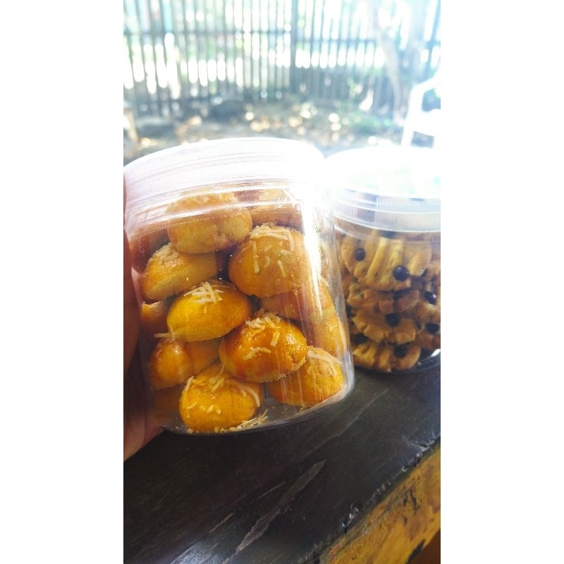 

Nastar keju isi selai nenas