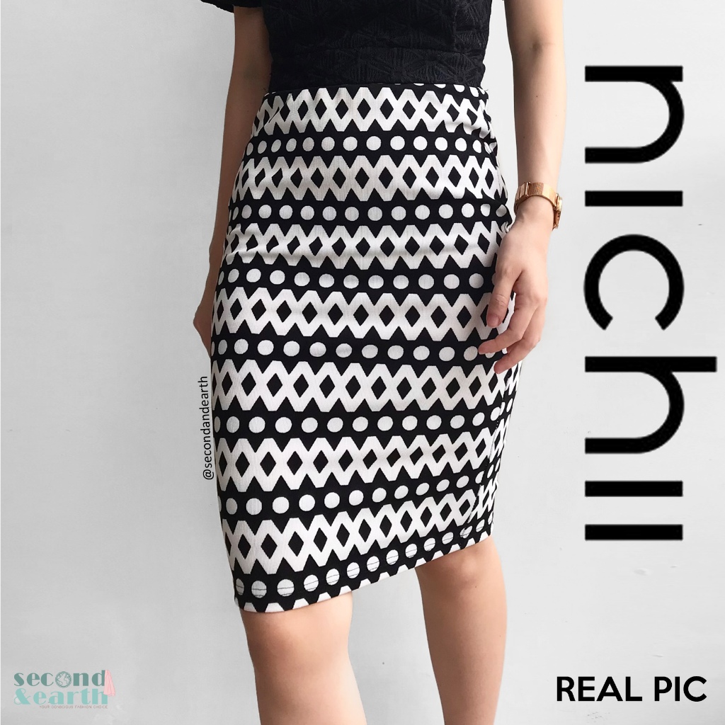 Nichii Midi Skirt (XS-S) Rok Midi Pensil Spandeks High Waist Motif Tribal Kotak Hitam Putih Highwais