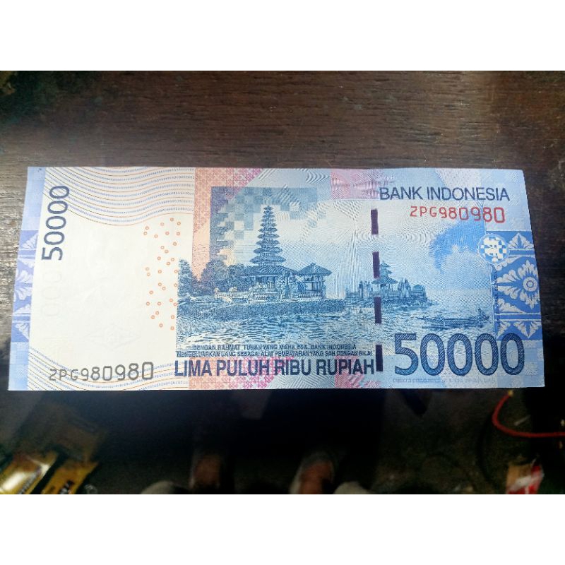 Indonesian banknote 2005 50000 RP no seri repeater unc ori
