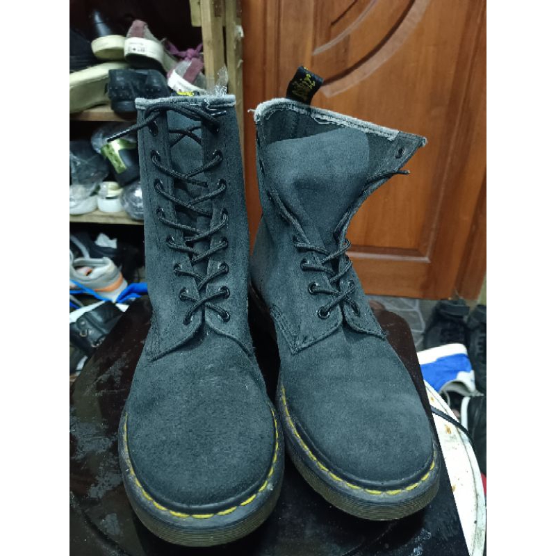Dr Martens 1460 w Suede Size 42