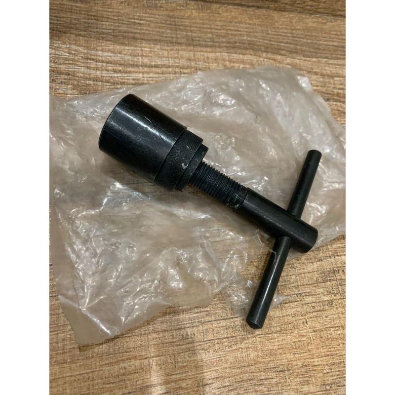 Kunci treker magnet Yamaha F1ZR Alfa Force 1