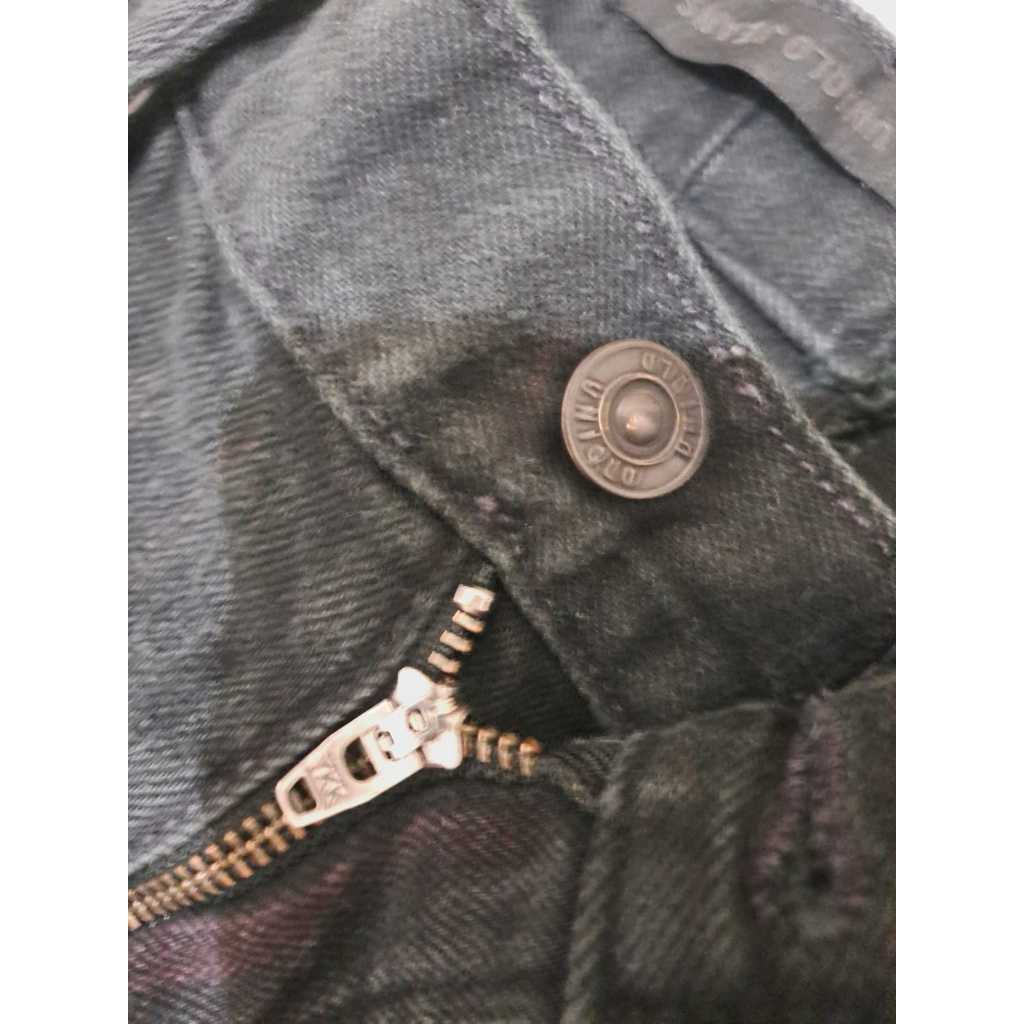 CELANA UNIQLO HITAM