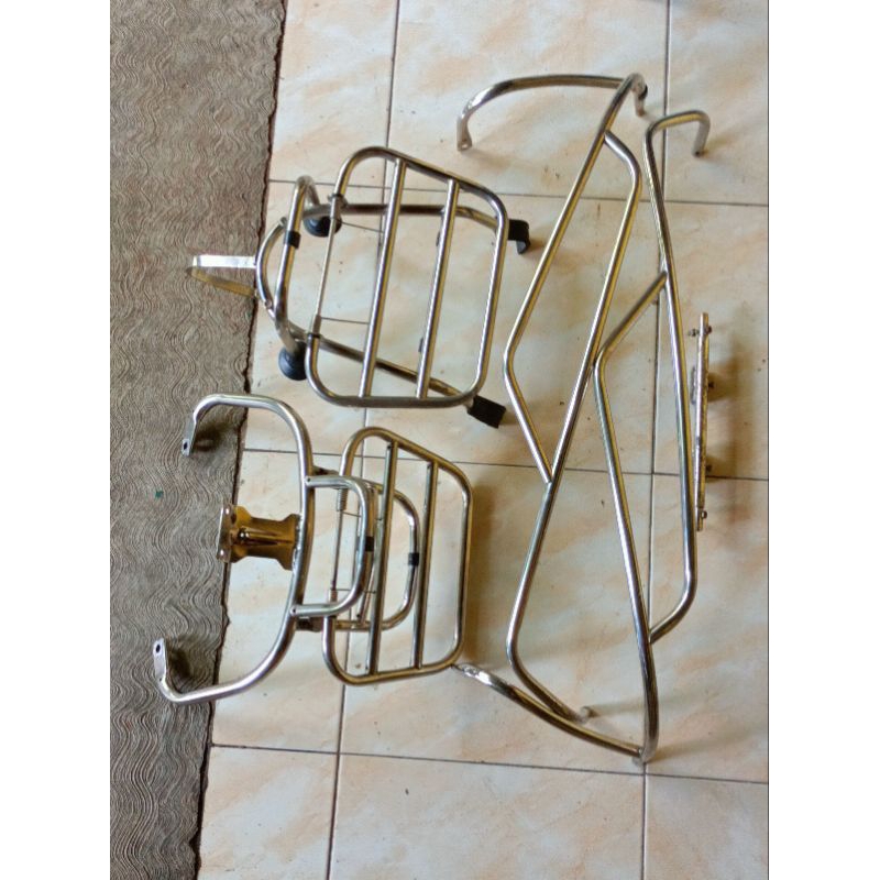 aksesoris vespa matic Lx125 bekas