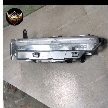 sein Toyota Fortuner GR halogen DRL lampu depan fortuner new 2022 2023 2024 ori