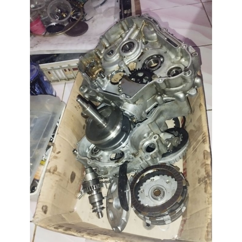 crank case R15/VIXION NEW/MX KING