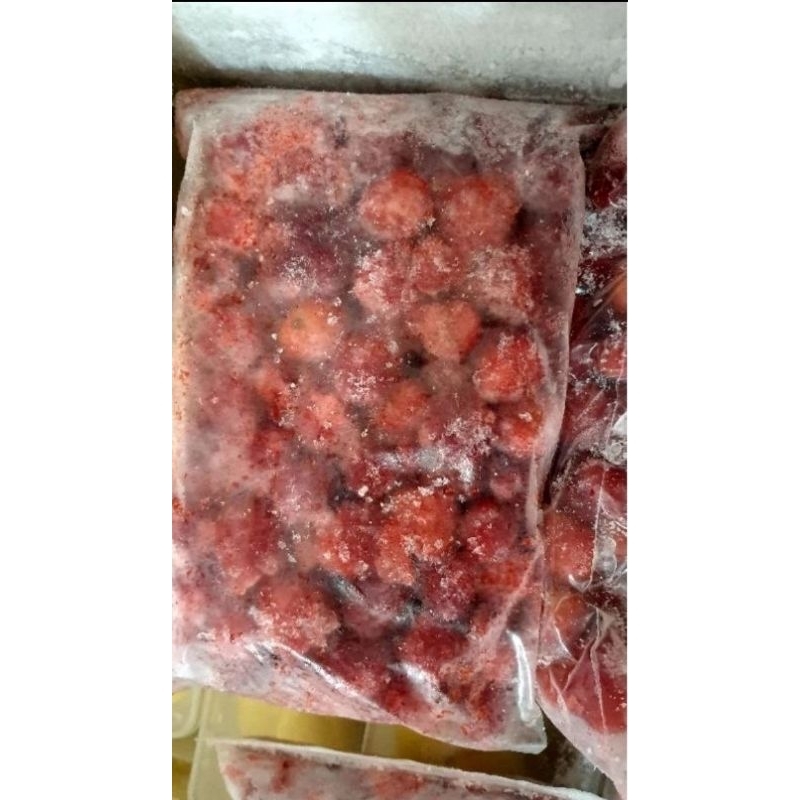 

STRAWBERRY FROZEN KUALITAS MANTAP GRADE A 1 KG