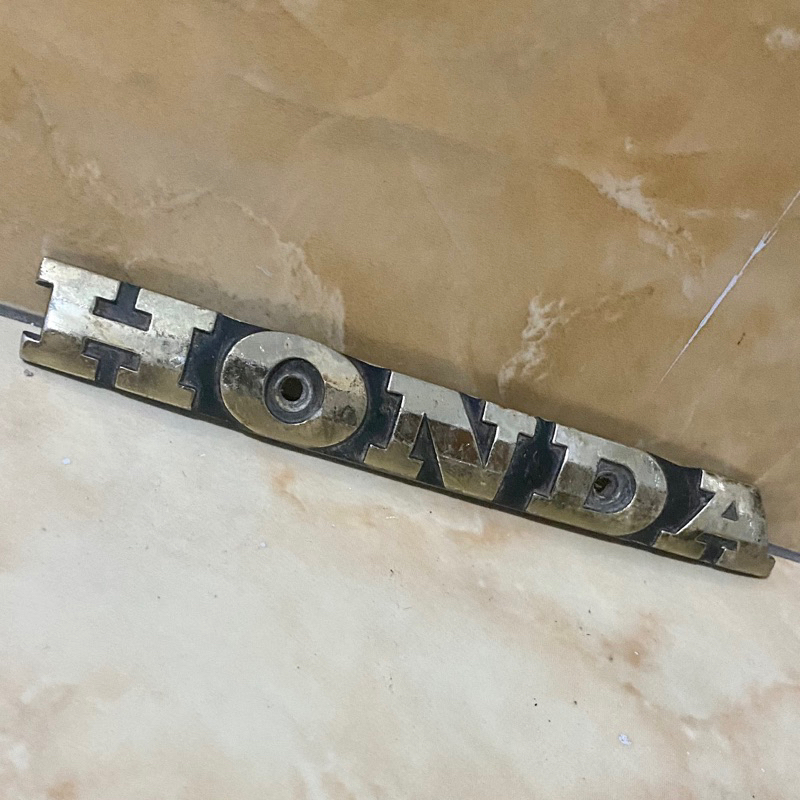 Emblem tangki gl pro /gl max logo tangki honda gl pro max ORIGINAL BEKAS