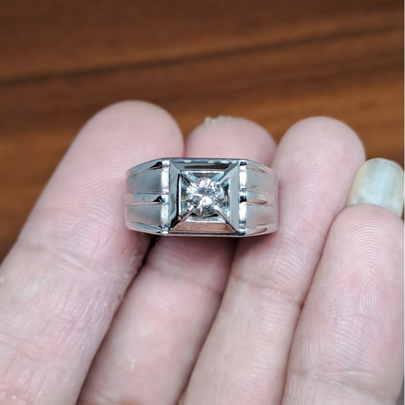 Cincin Berlian Pria Silver Simple Mewah