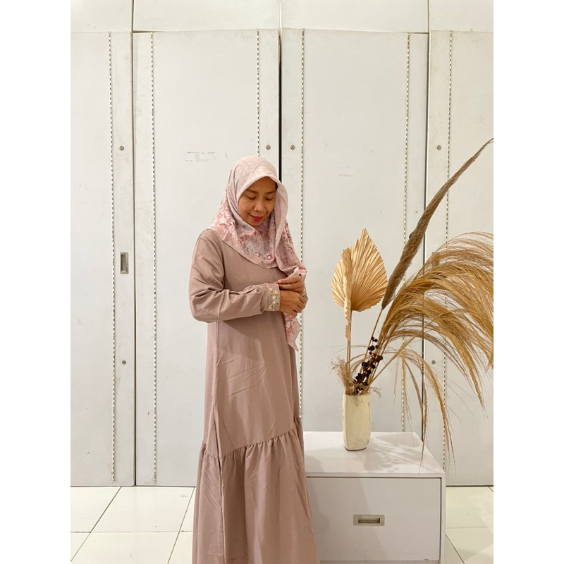 Baira Dress (Zea by Mirtazani)