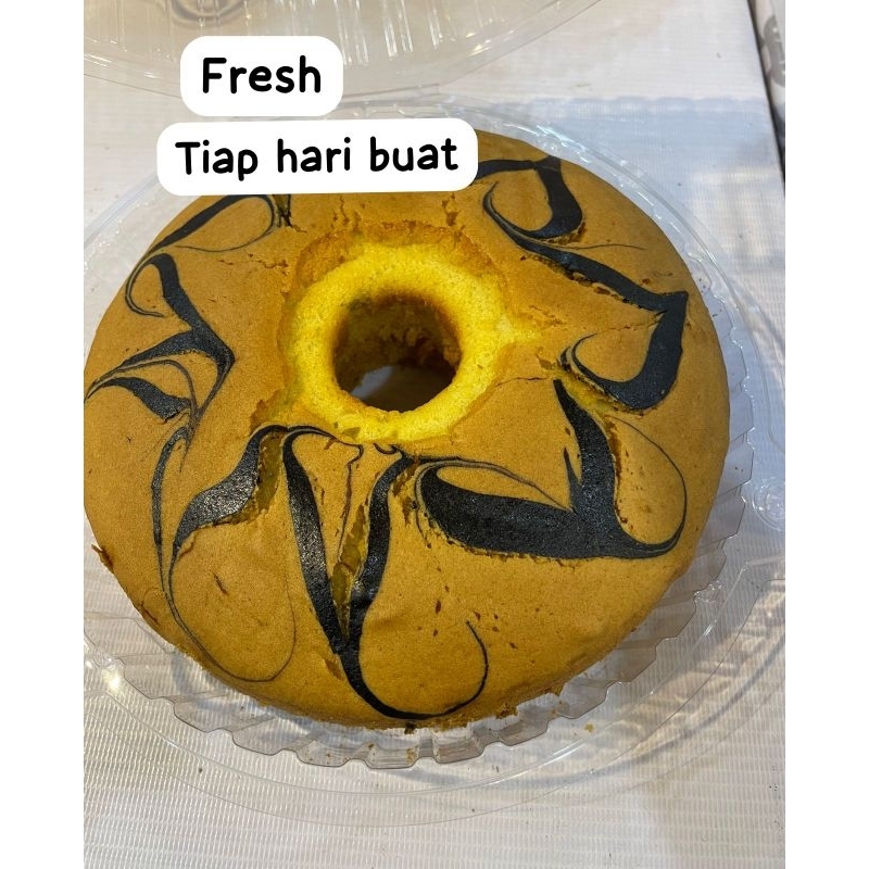 

kue bolu marmer besar