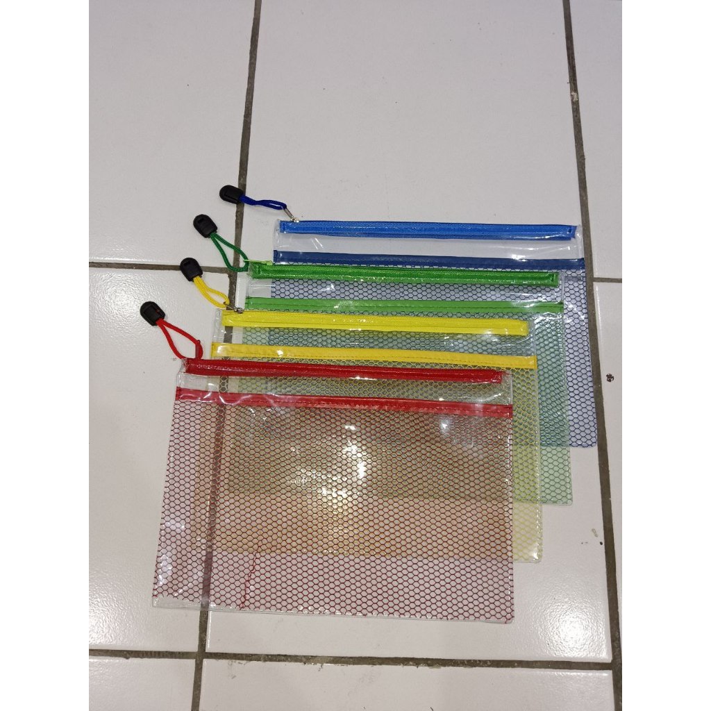 

Zipper Pocket Yushinca Ukuran B5 / Map data / Map Giro Kantor + Sekolah