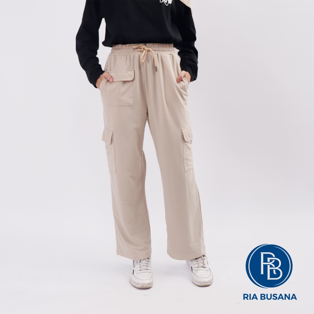 Ria Busana - M&amp;B - Celana Cargo Wanita