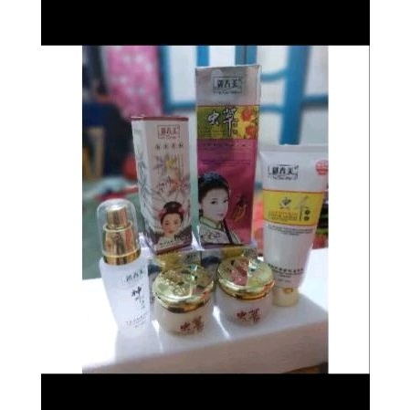 paket cream set mencerahkan/memutihkan wajah CORDYCEPS yu chun mei original import