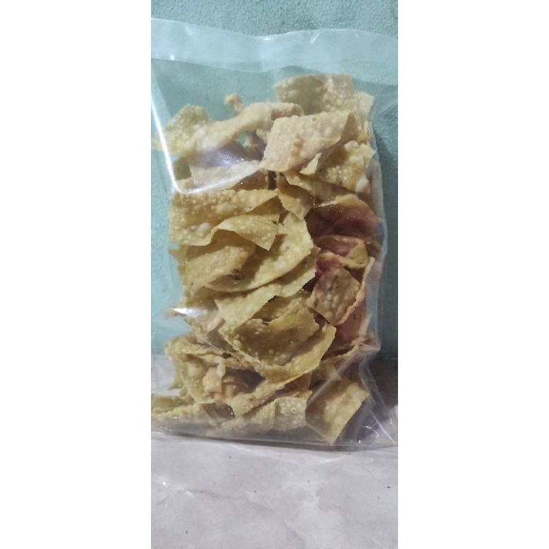 

Kripik bawang (pangsit) 1kg