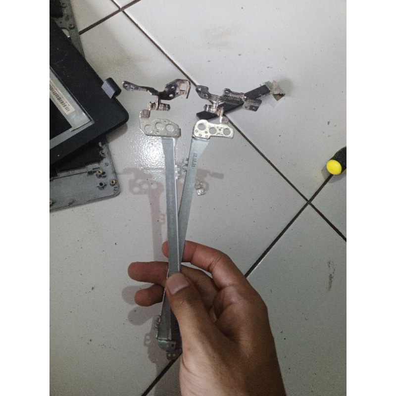 engsel notebook acer v5 132 ori