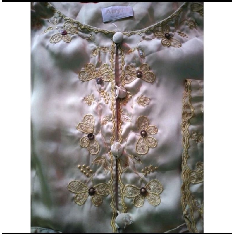 kebaya preloved