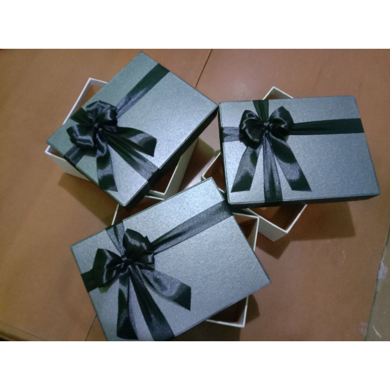 

HARD BOX UKURAN 20x15x8
