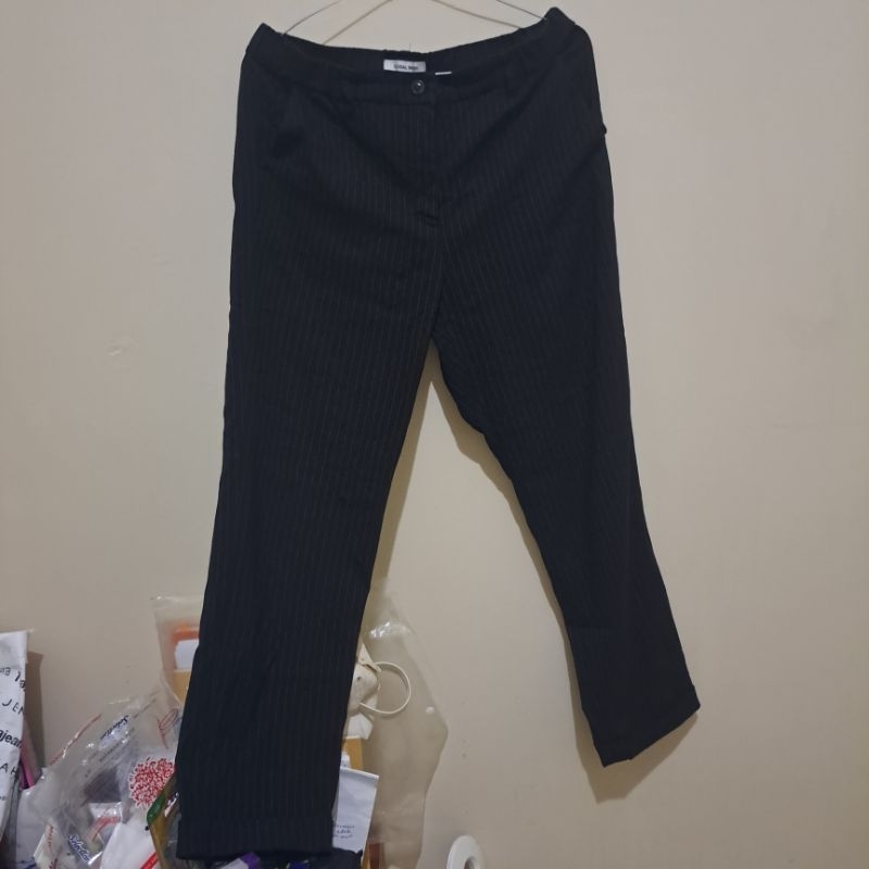 PRELOVED celana kerja black stripe pants global work office pants