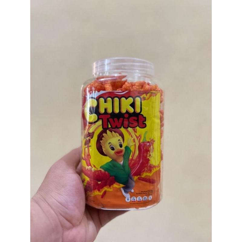 

SNACK TOPLES CHIKI TWIST PEDAS | KEMASAN 2 LTR |