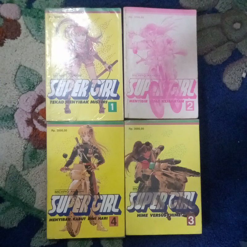 super girl komik