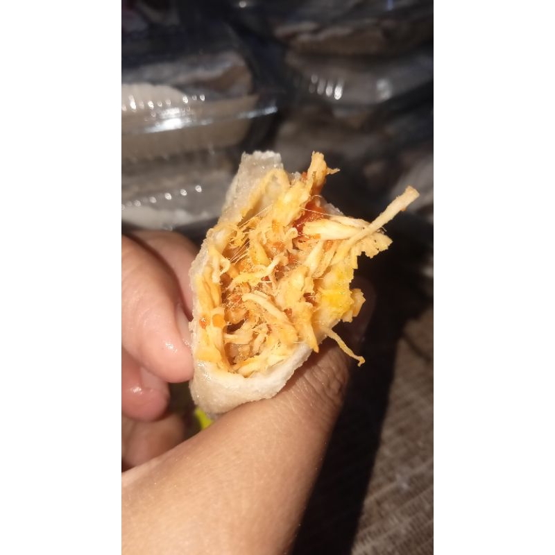 

Cireng isi ayam pedas frozen