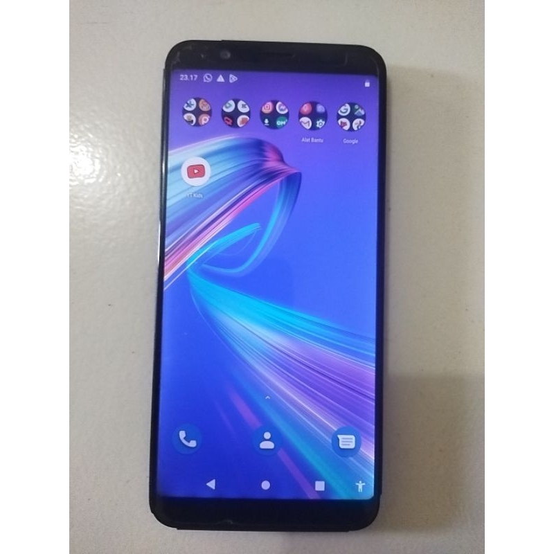 Asus Zenfone Max Pro M1 minus