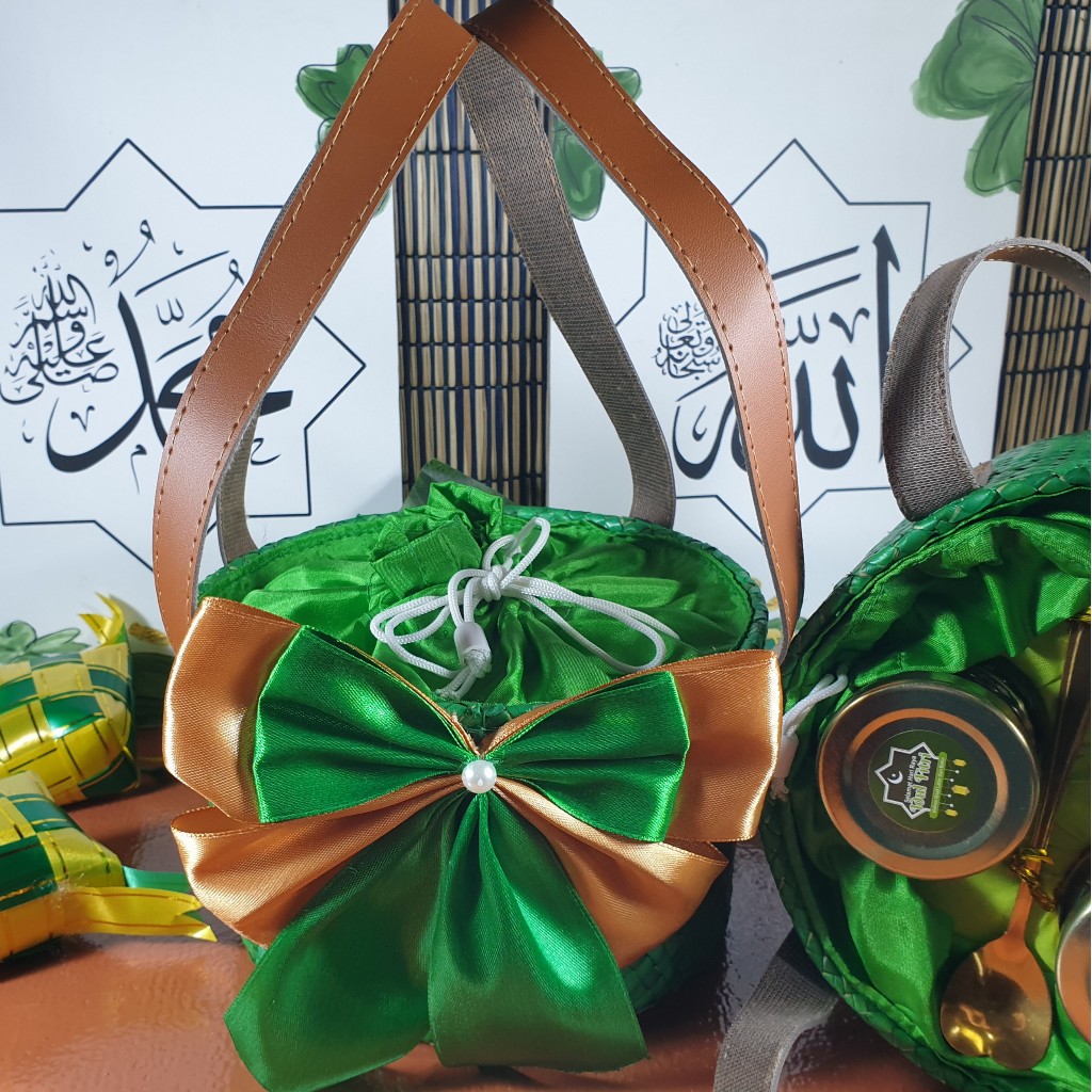 

Bingkisan Parcel Tas Lebaran Hampers Idul Fitri Takjil Buka Puasa - Minuman Sarang Burung Walet