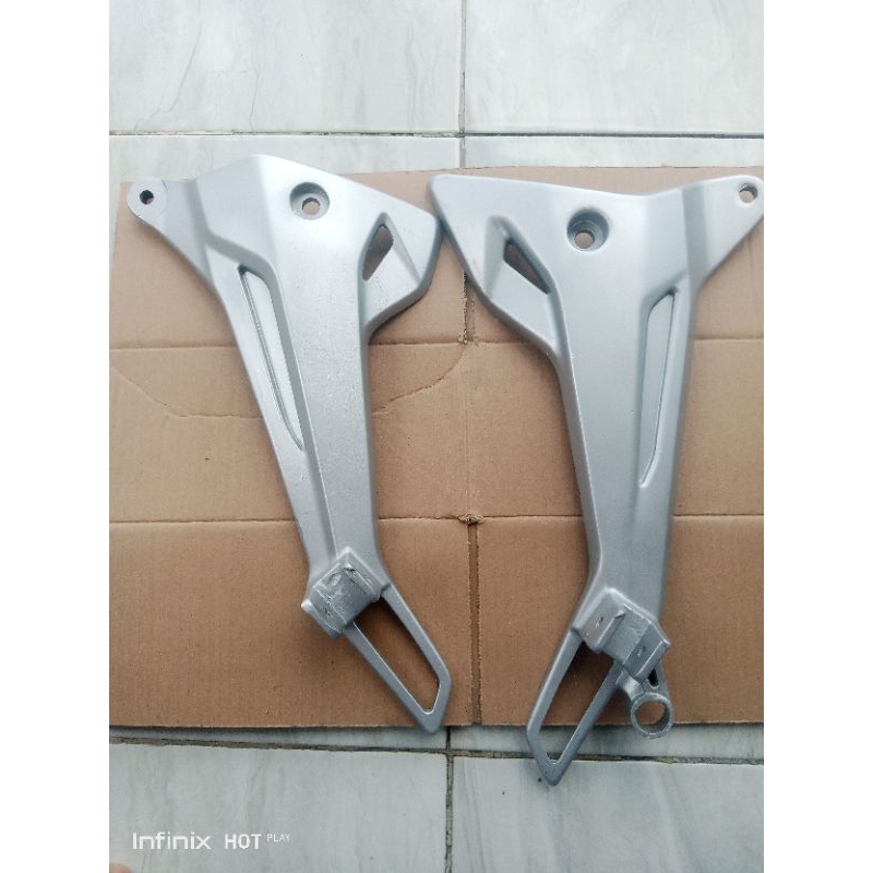 BUSTEP BLAKANG MOTOR HONDA SUPRA X125 LAMA BEKAS CABUTAN ORGINAL