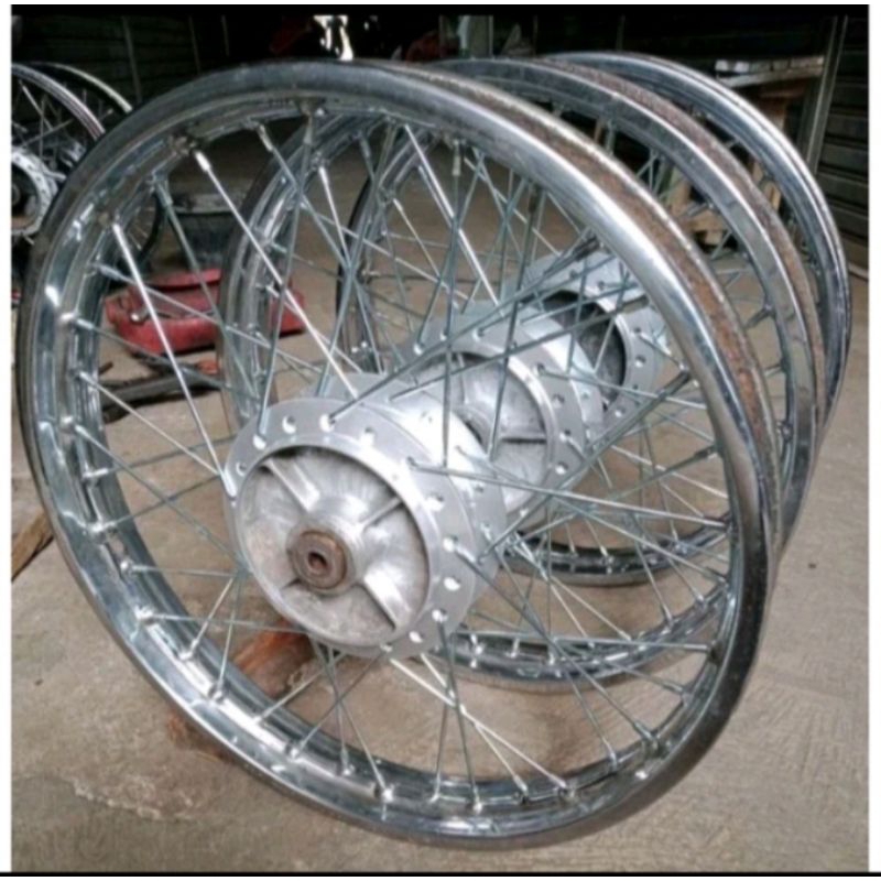 velg ruji belakang honda supra 125 lama,kharisma,fit new,revo lepasan motor