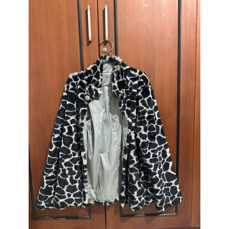 [NEW] Faux Fur Animal Pattern Coat