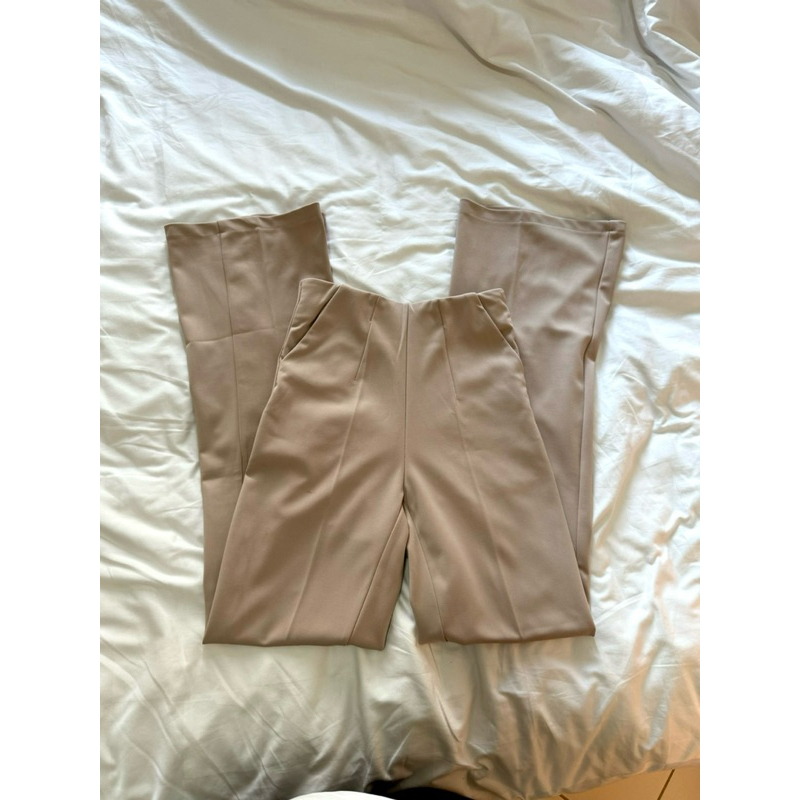 Cutbray Pants Bangkok
