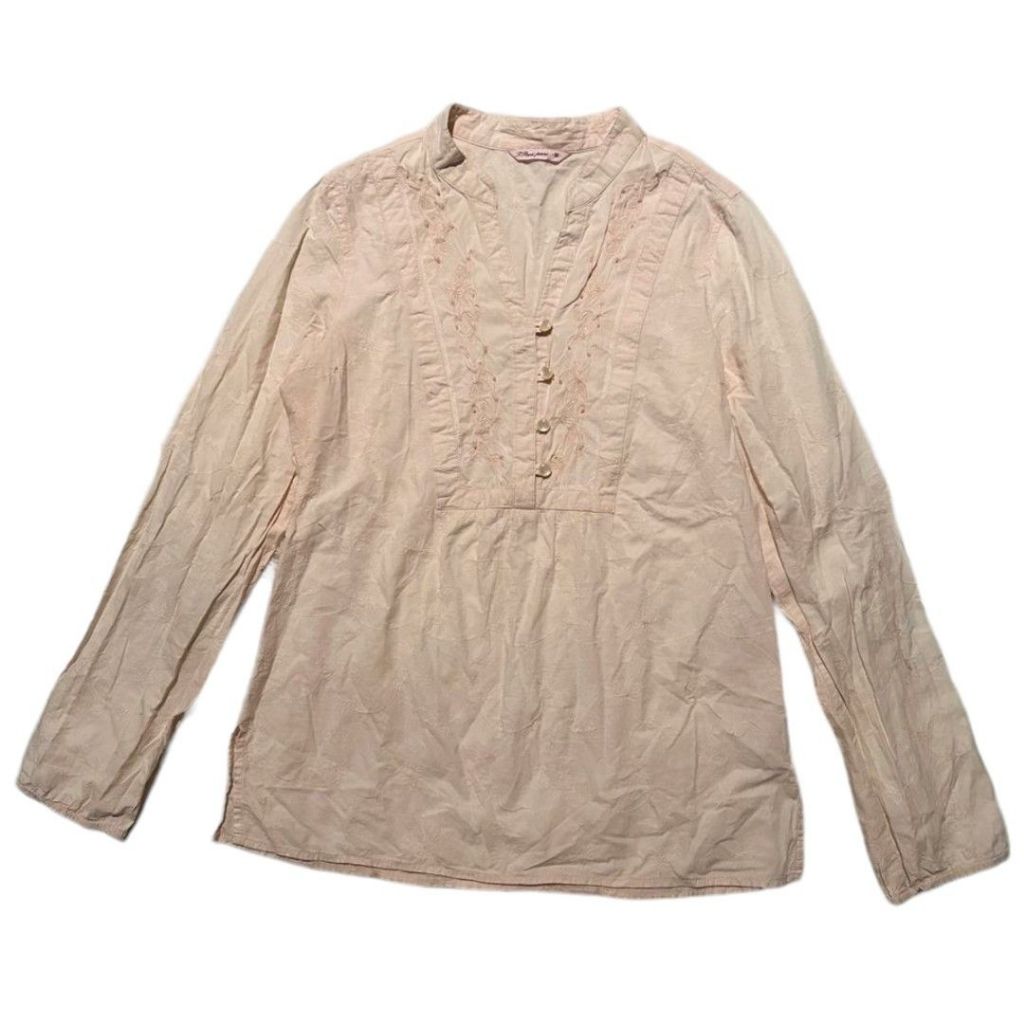 Embroidery Baby Pink Longsleeve Front Buttoned Top | lengan panjang baju cottagecore Koko Kemeja for