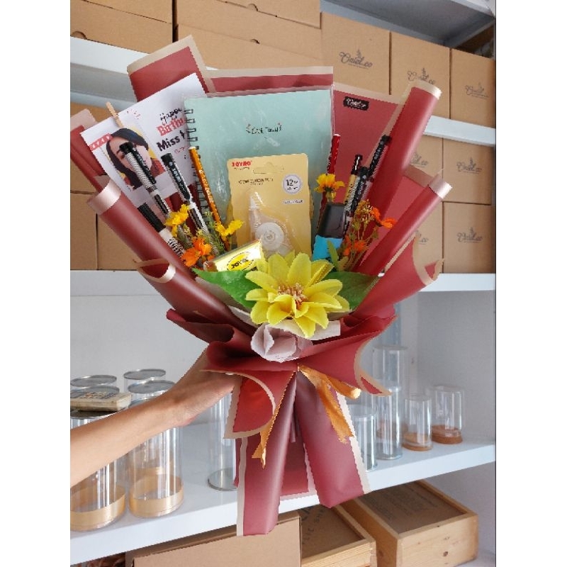 

Bouquet Alat Tulis