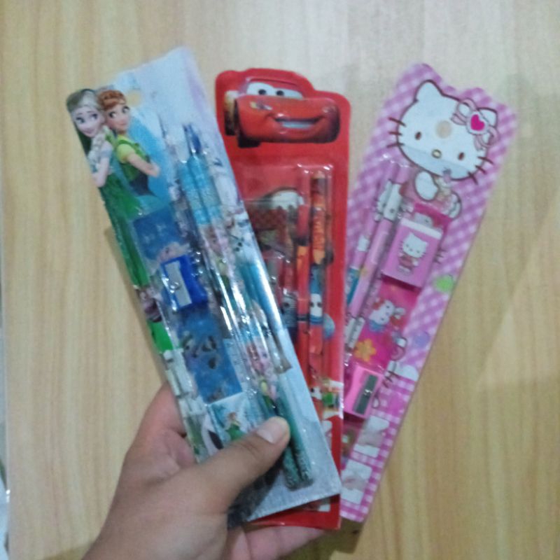 

set pensil lucu