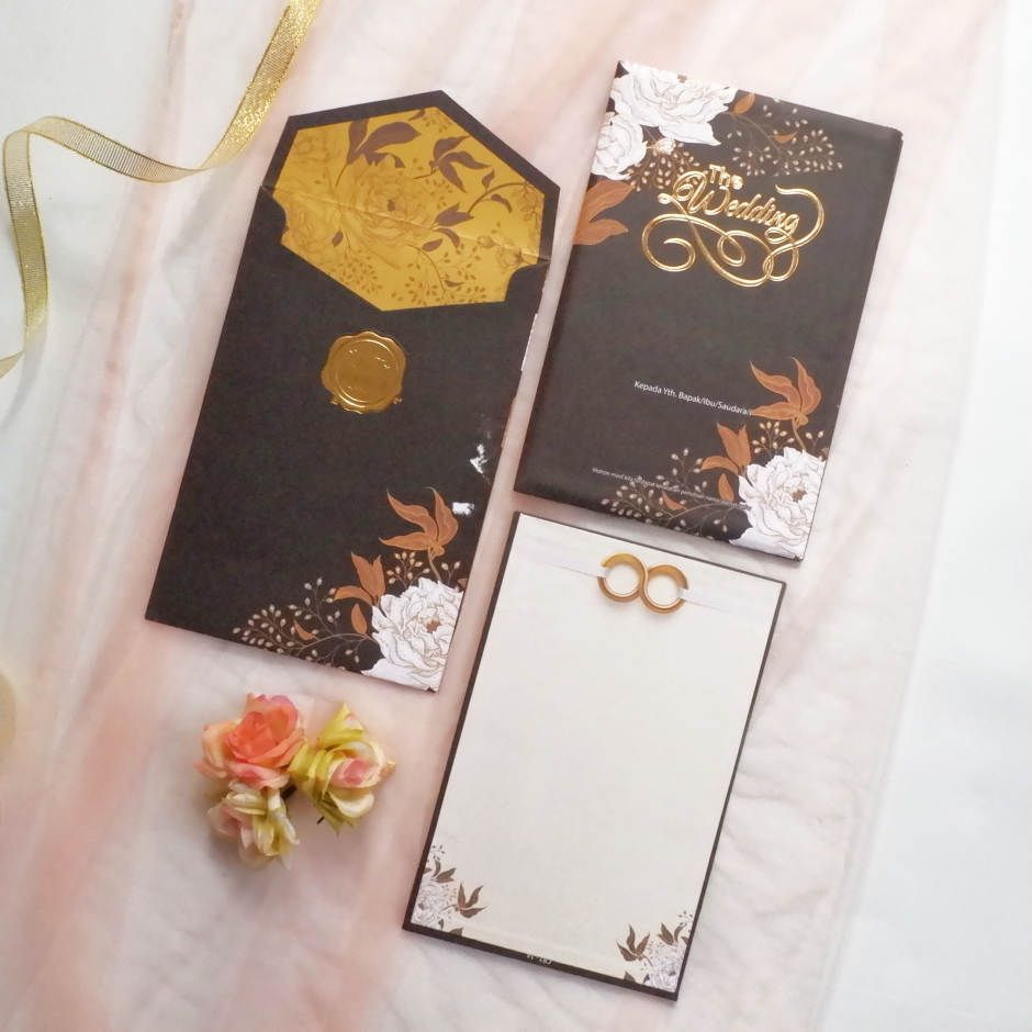 

Undangan Pernikahan Hard Cover Hardcover