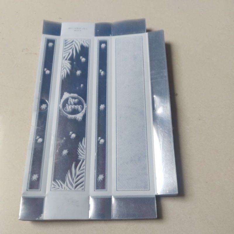 

BOX MIKA MOTIF / PEMBUNGKUS SOUVENIR 50 LEMBAR