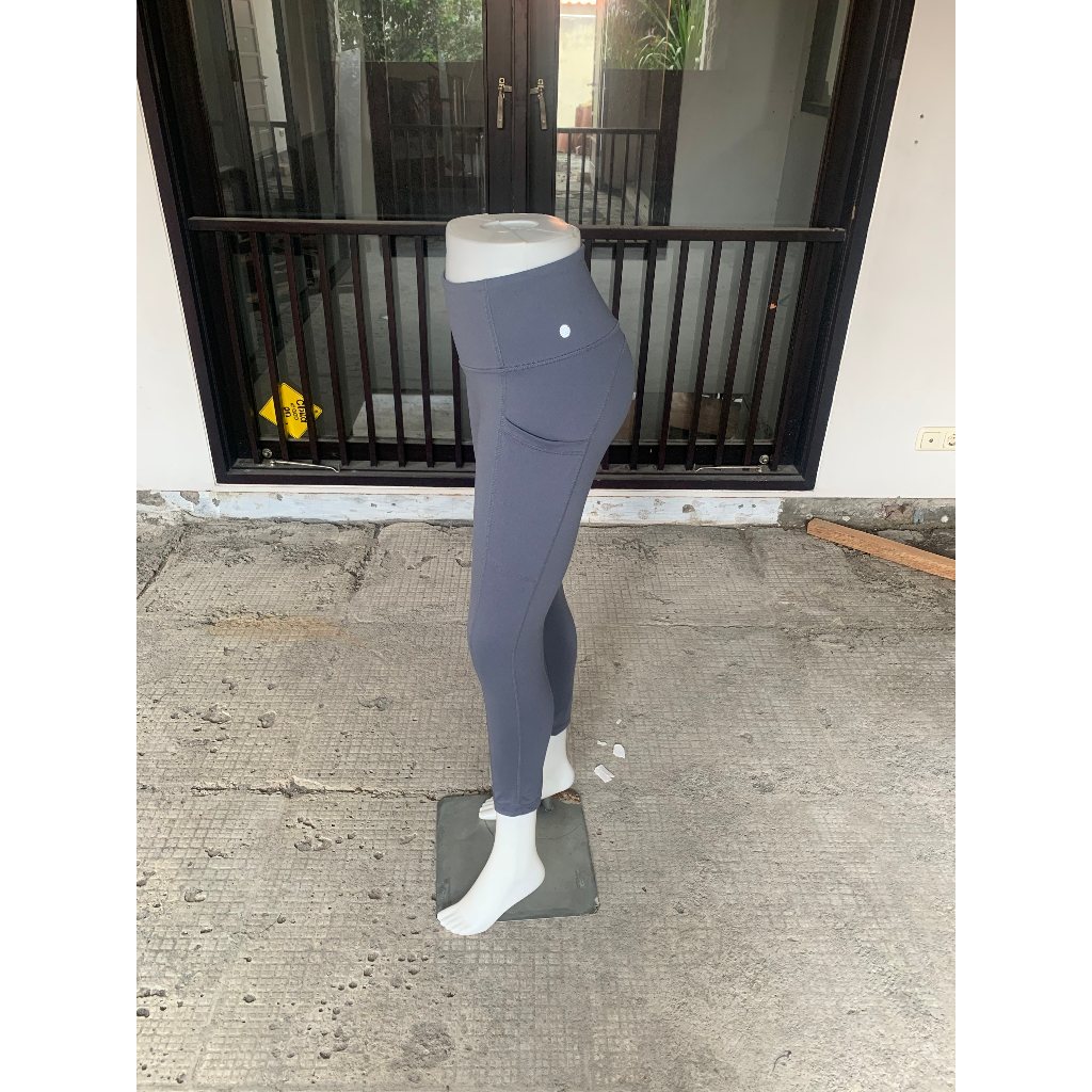 Preloved Gray Yoga Pants