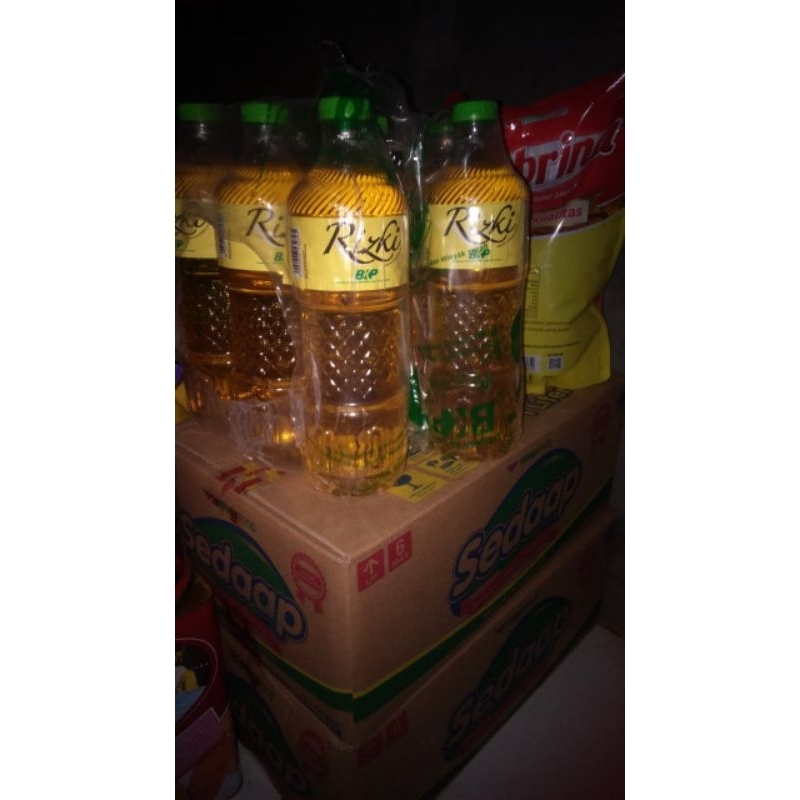 

minyak goreng Rizki 900ml