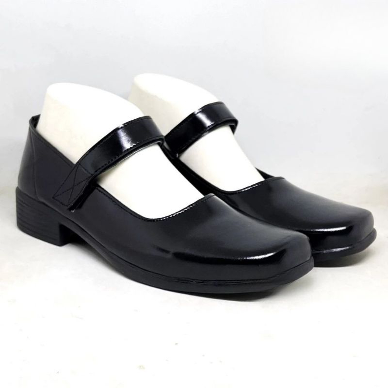 Sepatu Pantofel Paskibraka Hitam Kilap Glossy hak 3cm Paskibraka Paskib wanita