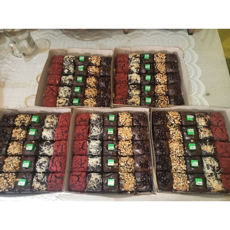 

FUDGY BROWNIES