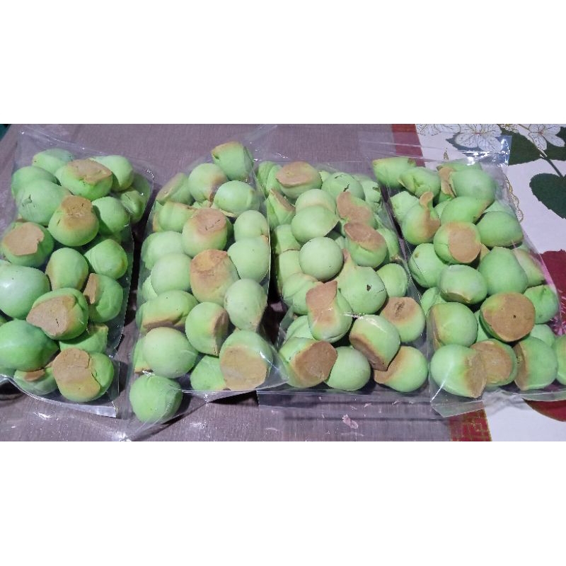 

kue jadul enduk bulus(nopia)isi kacang ijo gula jawa, kemasan ½kg