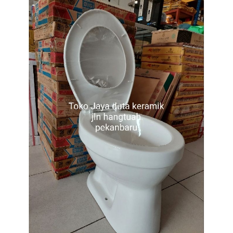 Kloset duduk siram/kloset duduk gaya