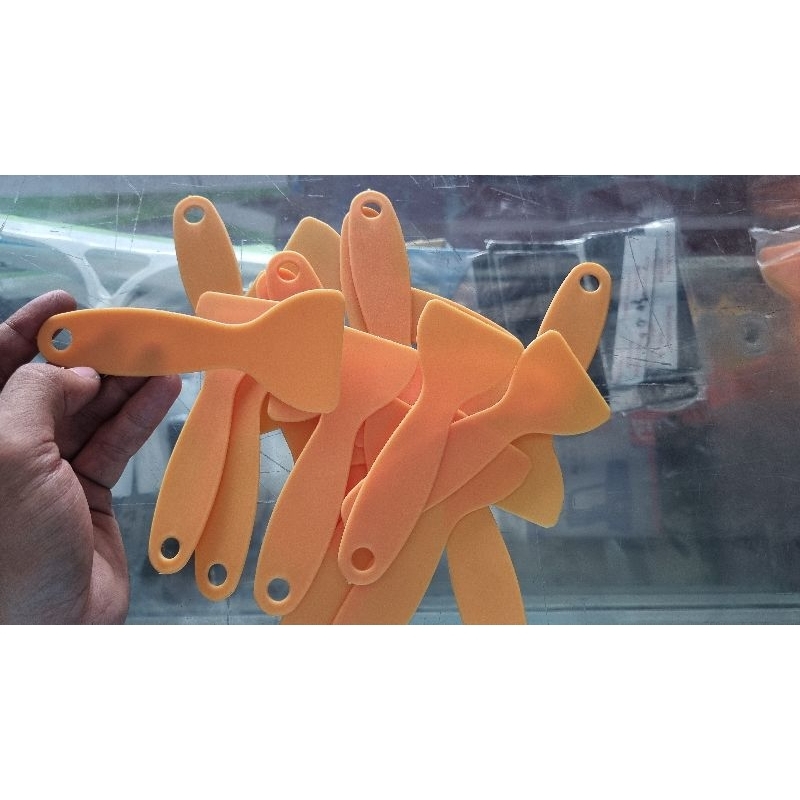 

scrape stiker | alat pasang stiker