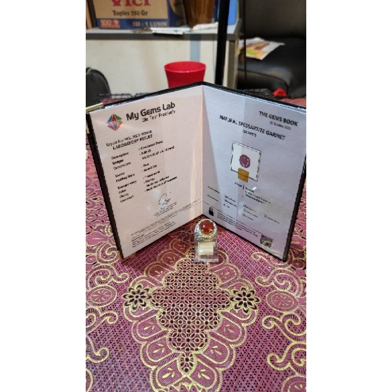 BATU NATURAL SPESSARTITE GARNET MANDARIN GARNET HQ PERAK
